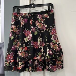 Ann Taylor LOFT
Black Floral Print Brunch A-Line Skirt